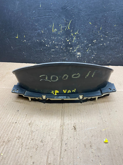 2003 to 2007 Chevrolet Express Speedometer Cluster Gauge 25755008 AA8169 DG3