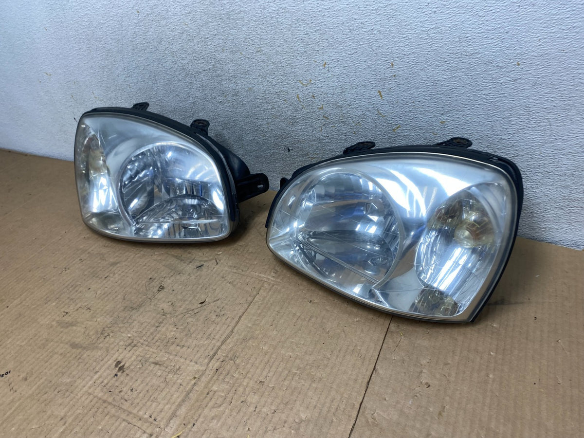 2001-2003 Hyundai Santa Fe Left+Right Headlights Halogen AI7933 DW1