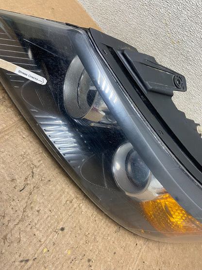 2011 to 2013 Kia Sorento Left Driver LH Side Headlight Halogen Oem AA3805 DW4