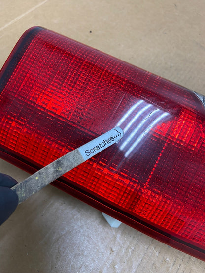 2002 2003 2004 Nissan Xterra Right Passenger RH Side Tail Light AD9089 DW3