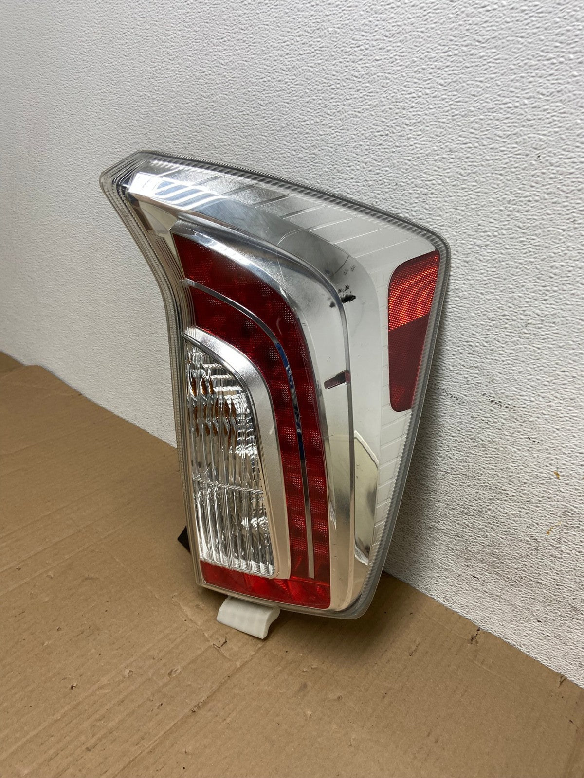 2012 to 2015 Toyota Prius Tail Light Right Passenger RH Side AE8931 LK1