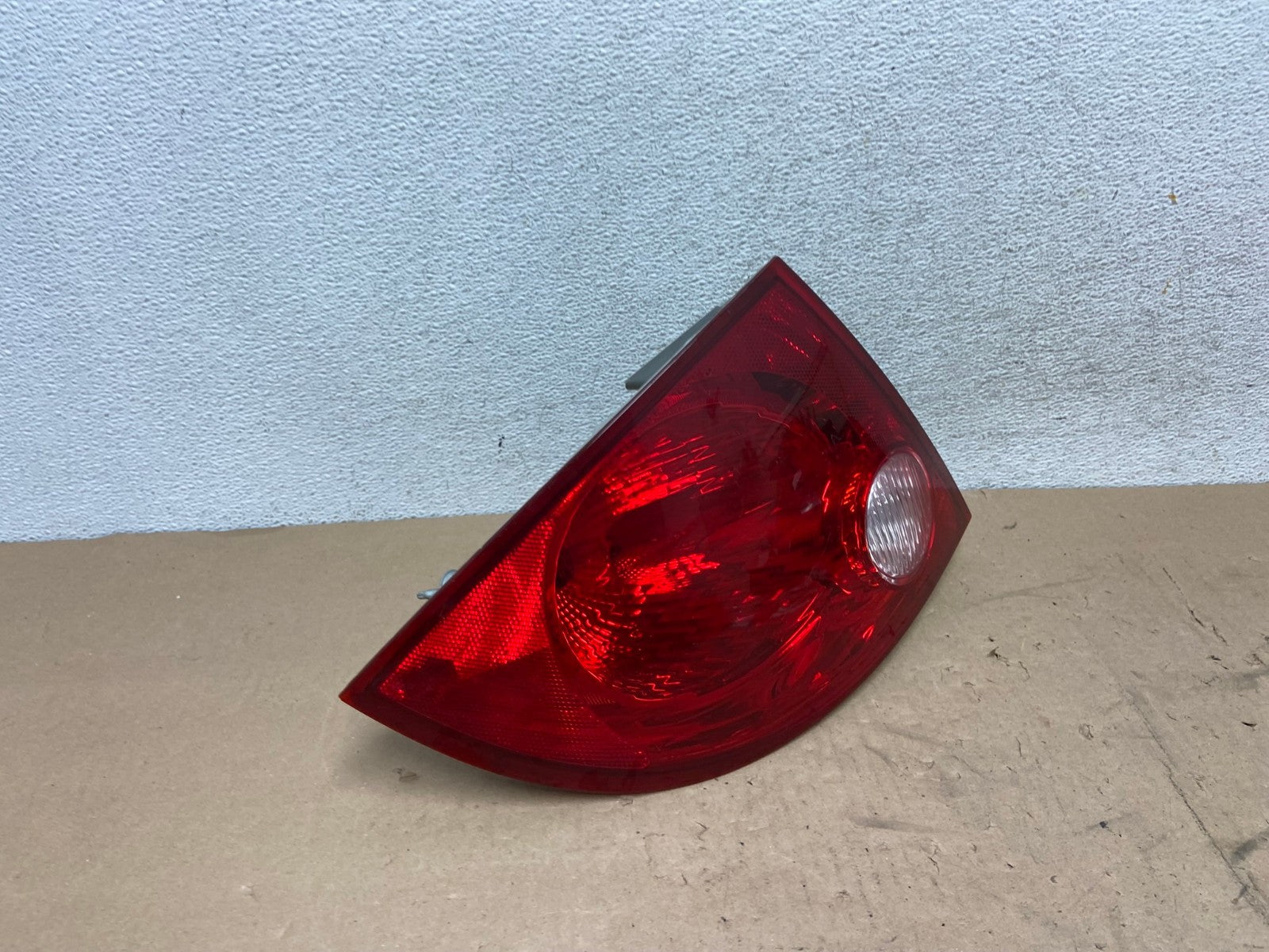2005-2010 Chevrolet Cobalt Sedan Left Driver Side Tail Light AG5507 LK2