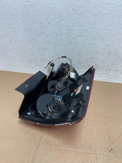 2011 - 2018 Dodge Grand Caravan Right Passenger RH Tail Light Led AE6651 LK6