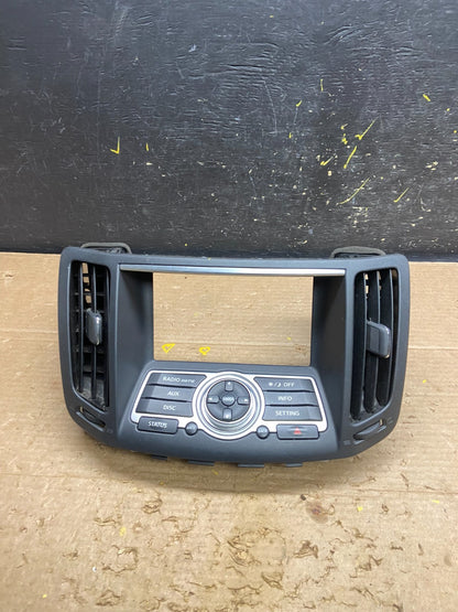 2008 - 2012 Infiniti G35 EX35 Radio Player Screen Panel Bezel W3191 DG0