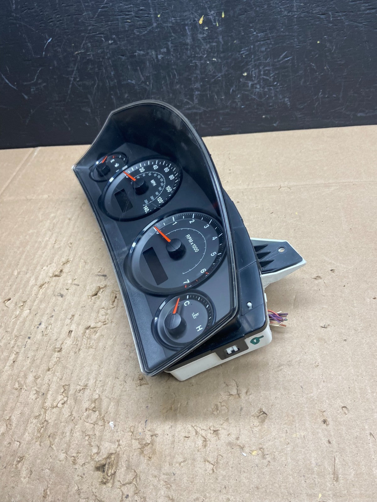 2006 Jeep Grand Cherokee 3.7L Speedometer Gauge Cluster OEM ab9742 DG3