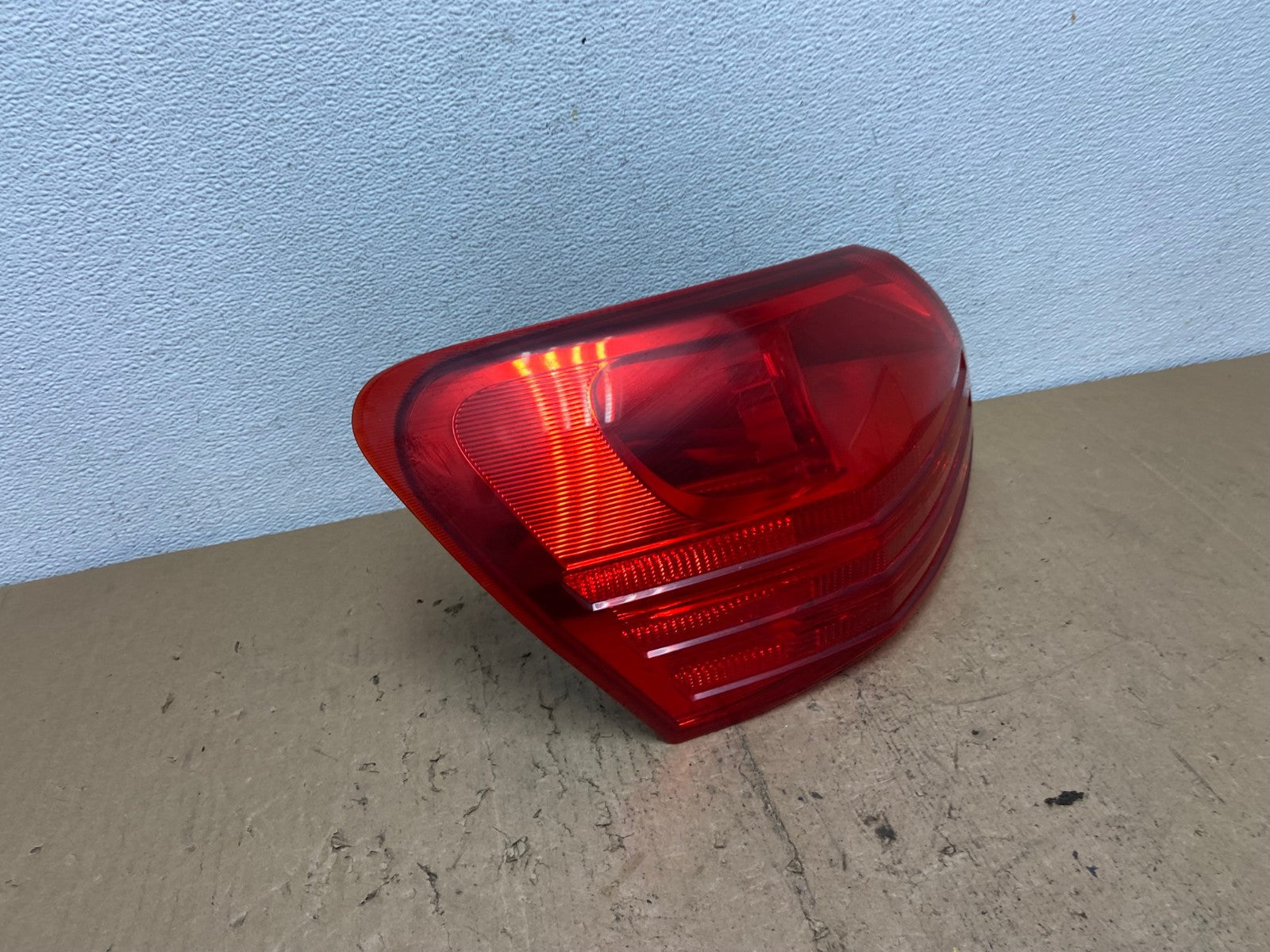 2008 to 2015 Nissan Rogue Left Driver Lh Side Tail Light AC7311 LK2