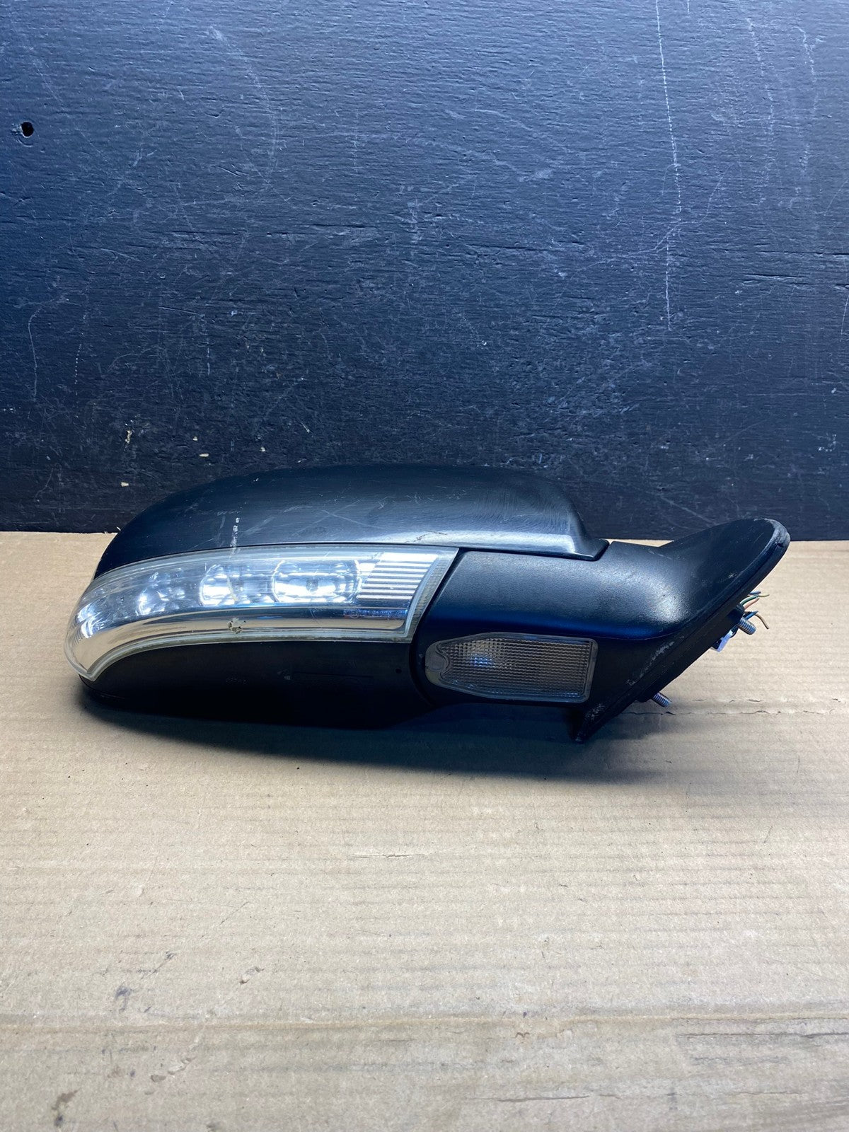 2007 - 2012 Hyundai Veracruz Right Passenger View Turn Sgn Door Mirror AF3957 LK3