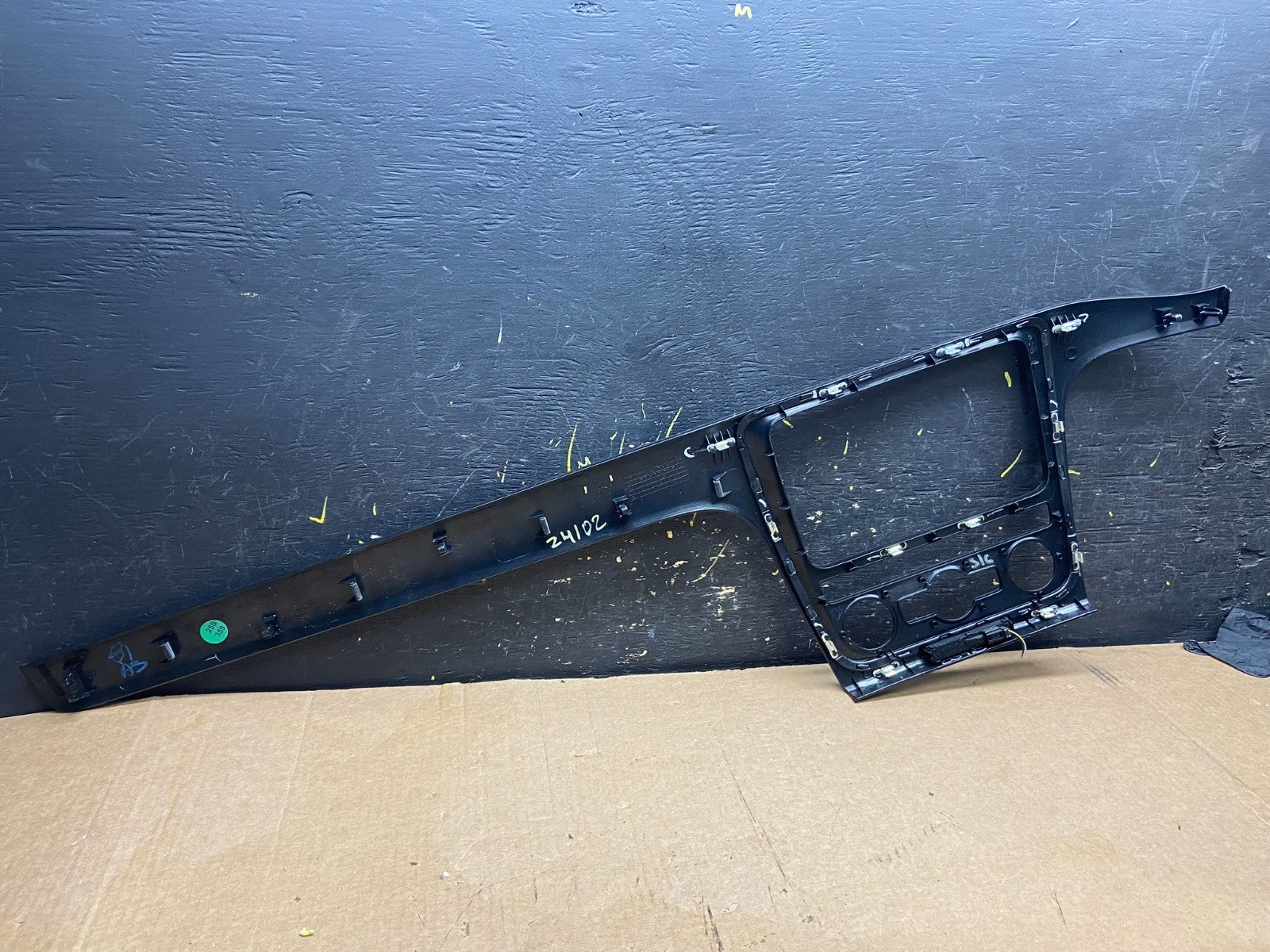2012 to 2015 Volkswagen Passat Radio Dashboard Bezel Trim Cover OEM z4102 DG3