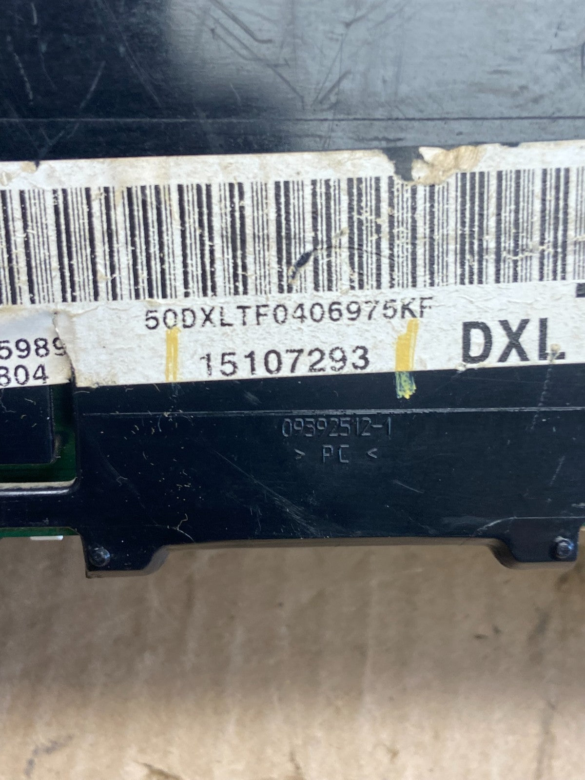 2004 to 2007 Chevrolet Express Speedometer Cluster Gauge AB9388 DG8