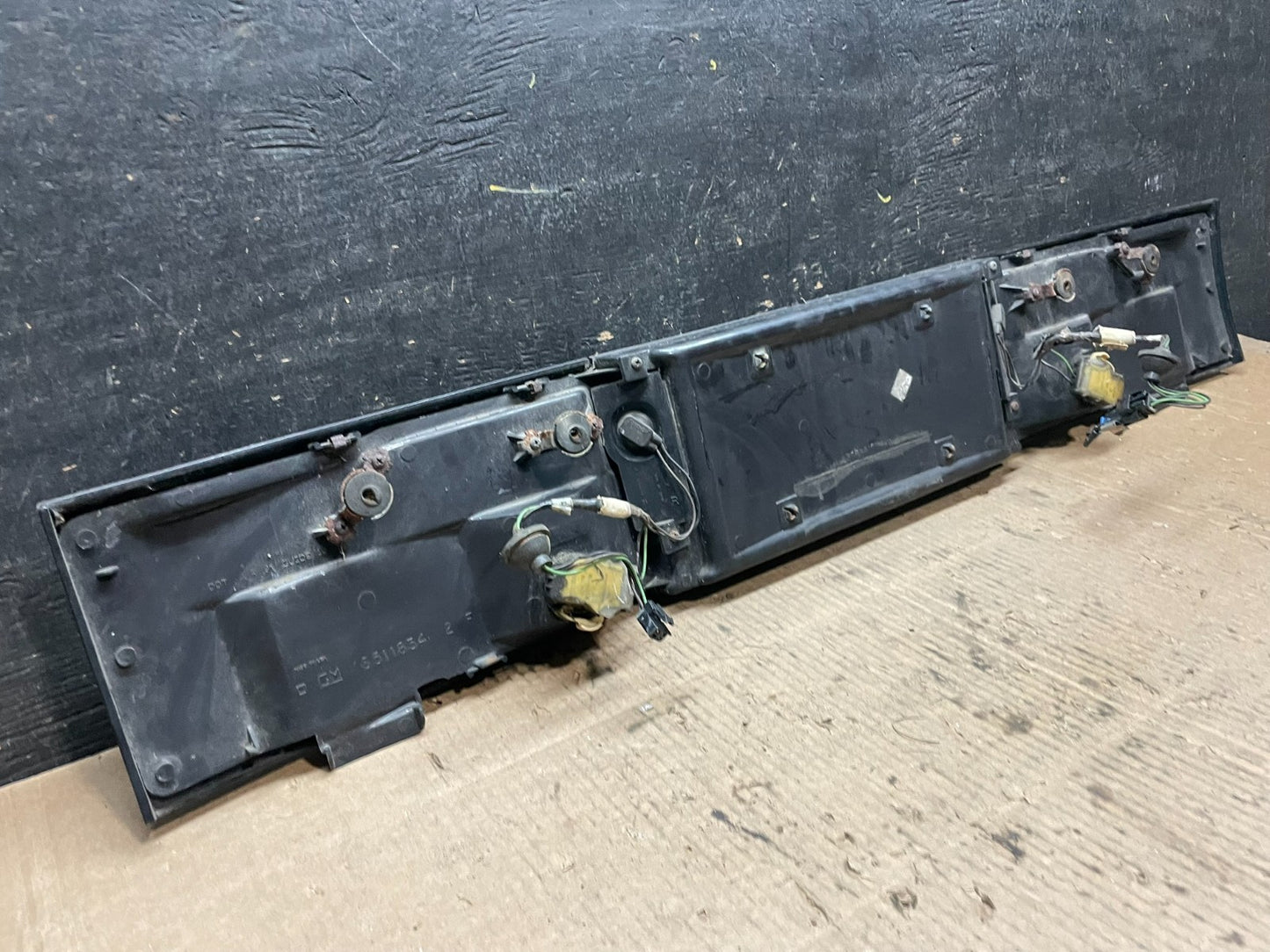 1991 Chevrolet Cavalier Z24 Rear Trunk Panel Y1280 PS6