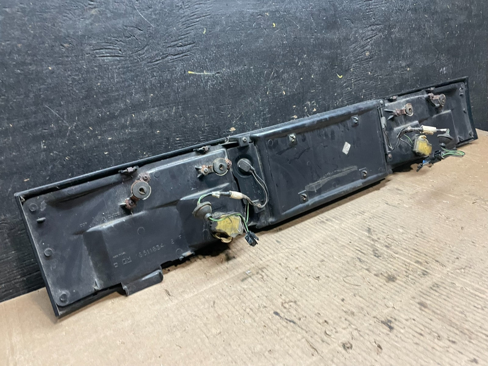 1991 Chevrolet Cavalier Z24 Rear Trunk Panel Y1280 PS6