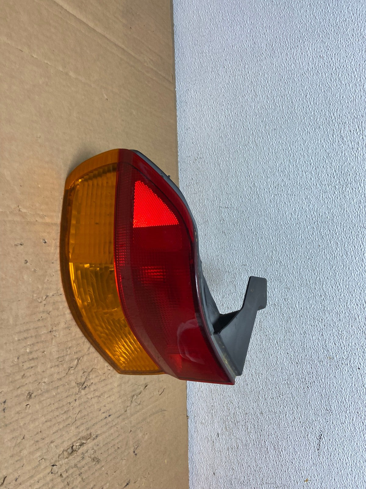 2002 2003 2004 Honda Odyssey Left Driver LH Side Tail Light AD1117 LK2