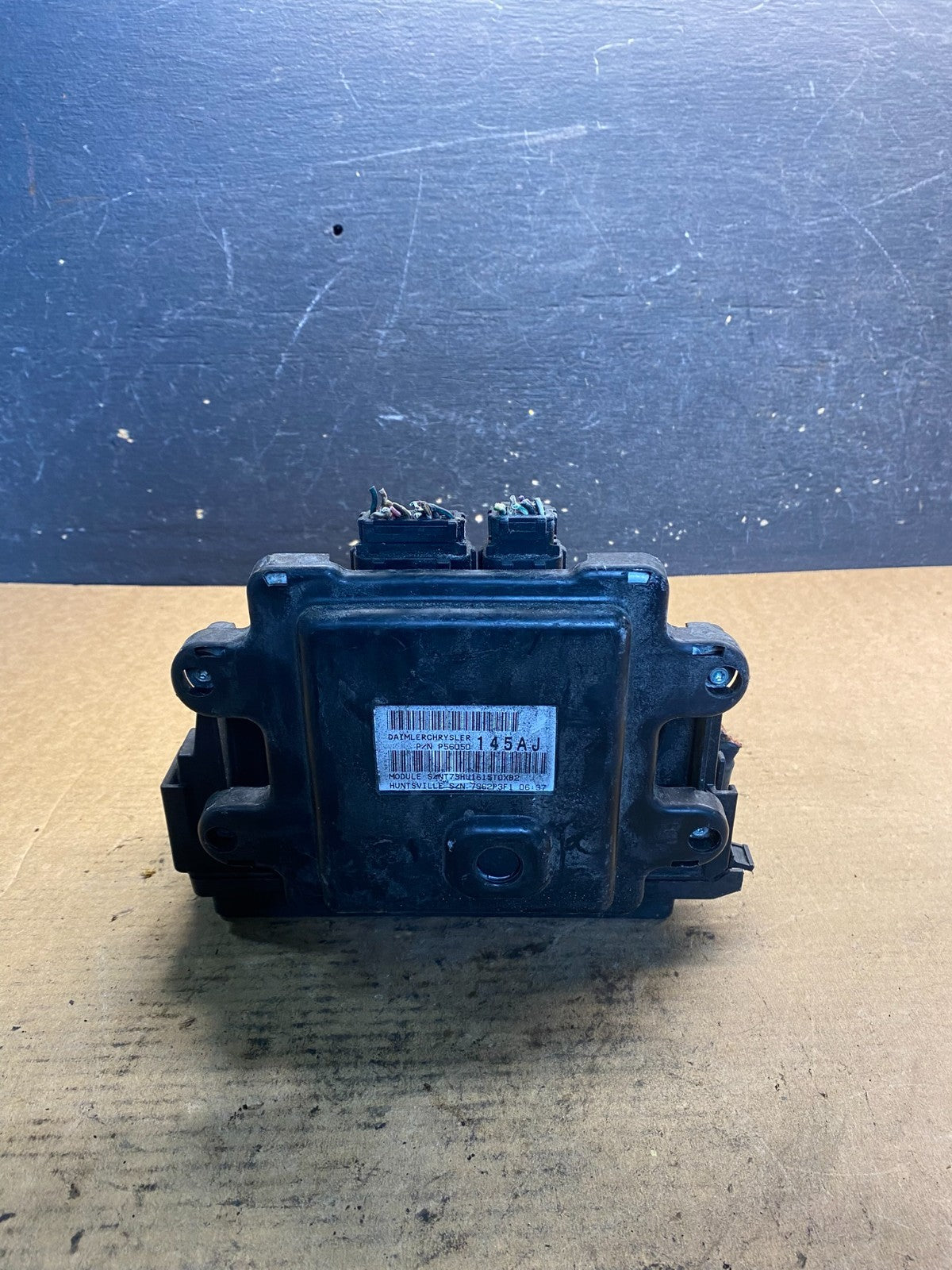 2005 Jeep Grand Cherokee BMC Body Module Power Fuse Box  04692071AB AA0958 DG4