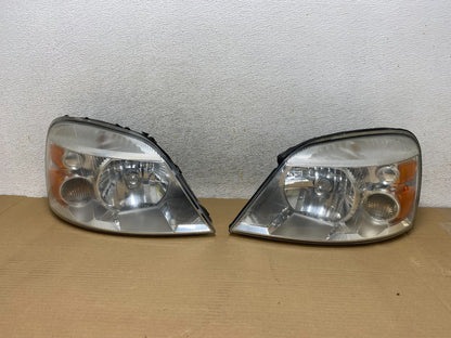 2004 - 2007 Ford Freestar Left+Right Side Headlights Halogen DEPO AG9310 DW0