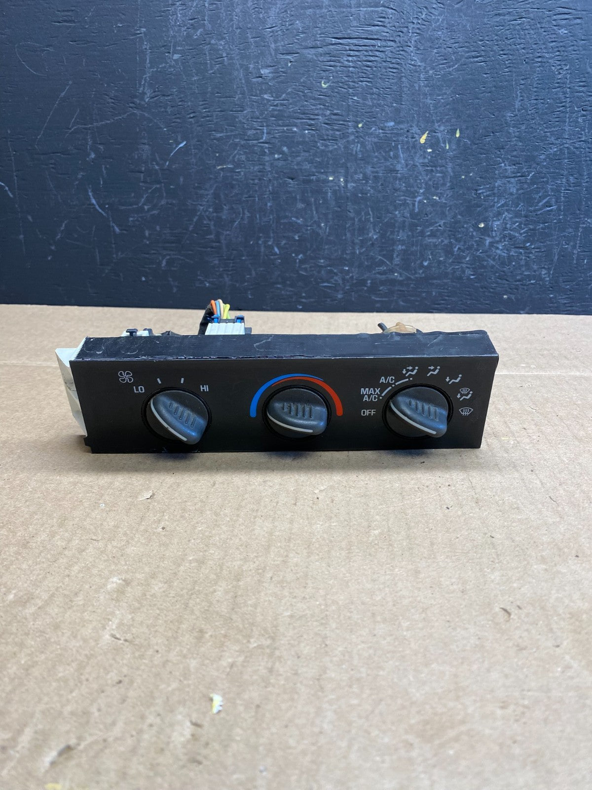 2001 - 2007 GMC Chevrolet Astro Express Climate Control A/C AC6188 DG0