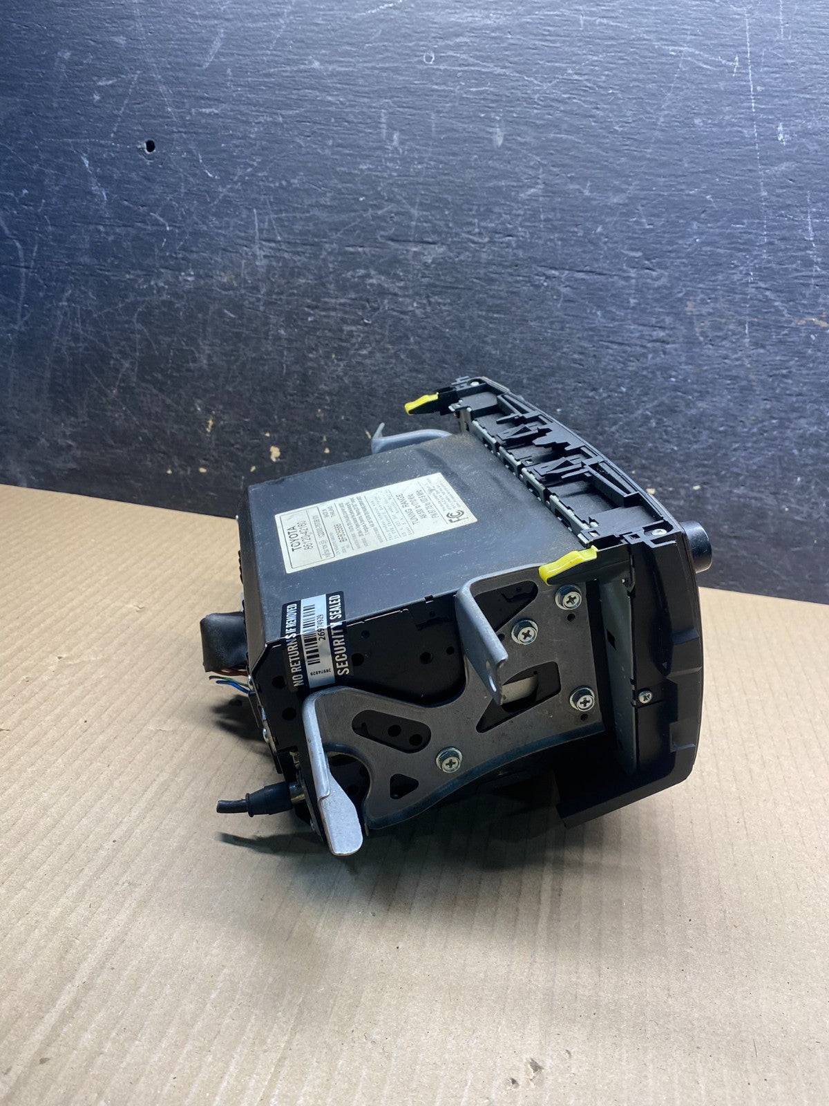2006 to 2008 Toyota RAV4 Audio Equipment Radio Receiver AJ0321 DG2