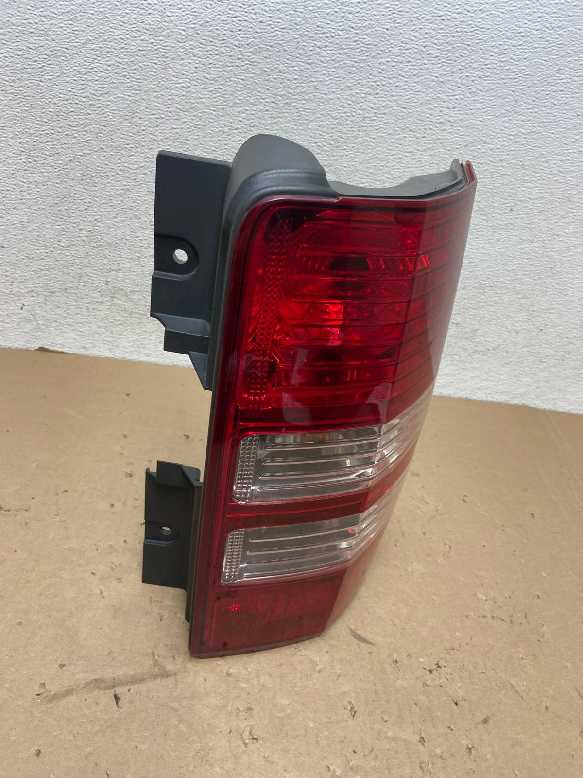 2008 to 2012 Jeep Liberty Right Passenger RH Side Tail Light AG4204 LK2