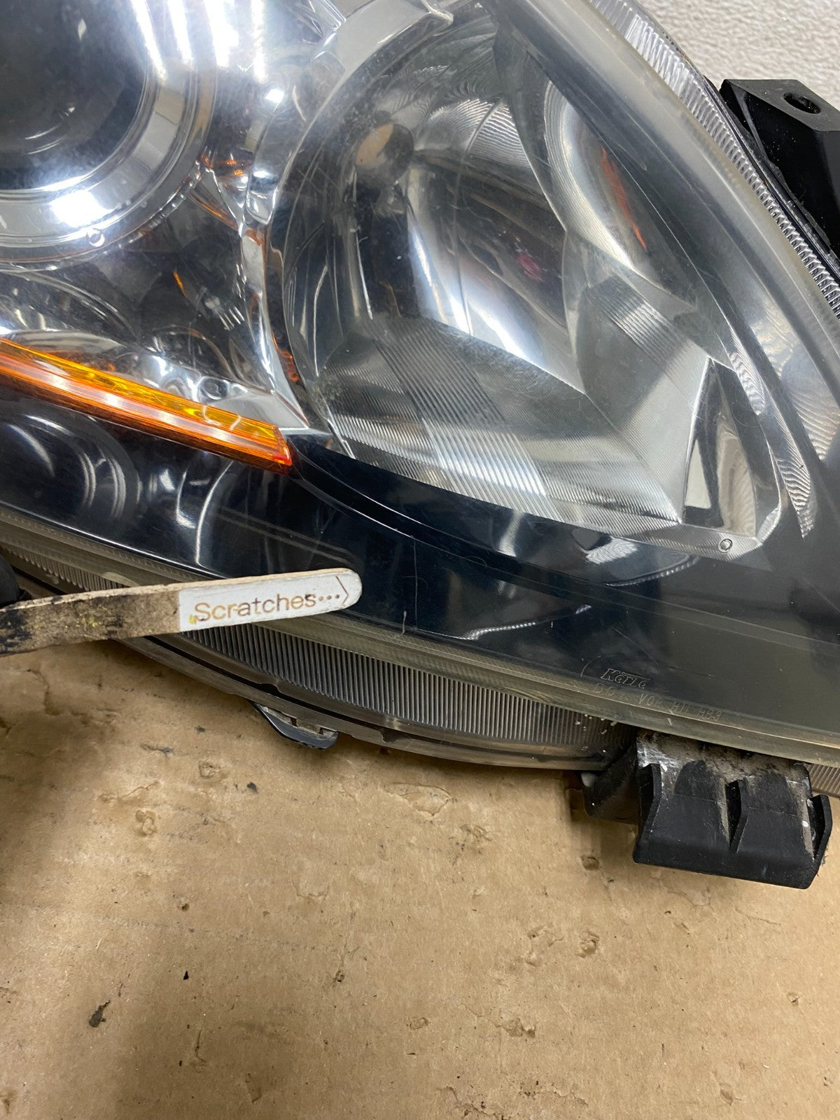 2010 - 2013 Mazda 3 Halogen Right Passenger Rh Side Headlight AH8385 DW3