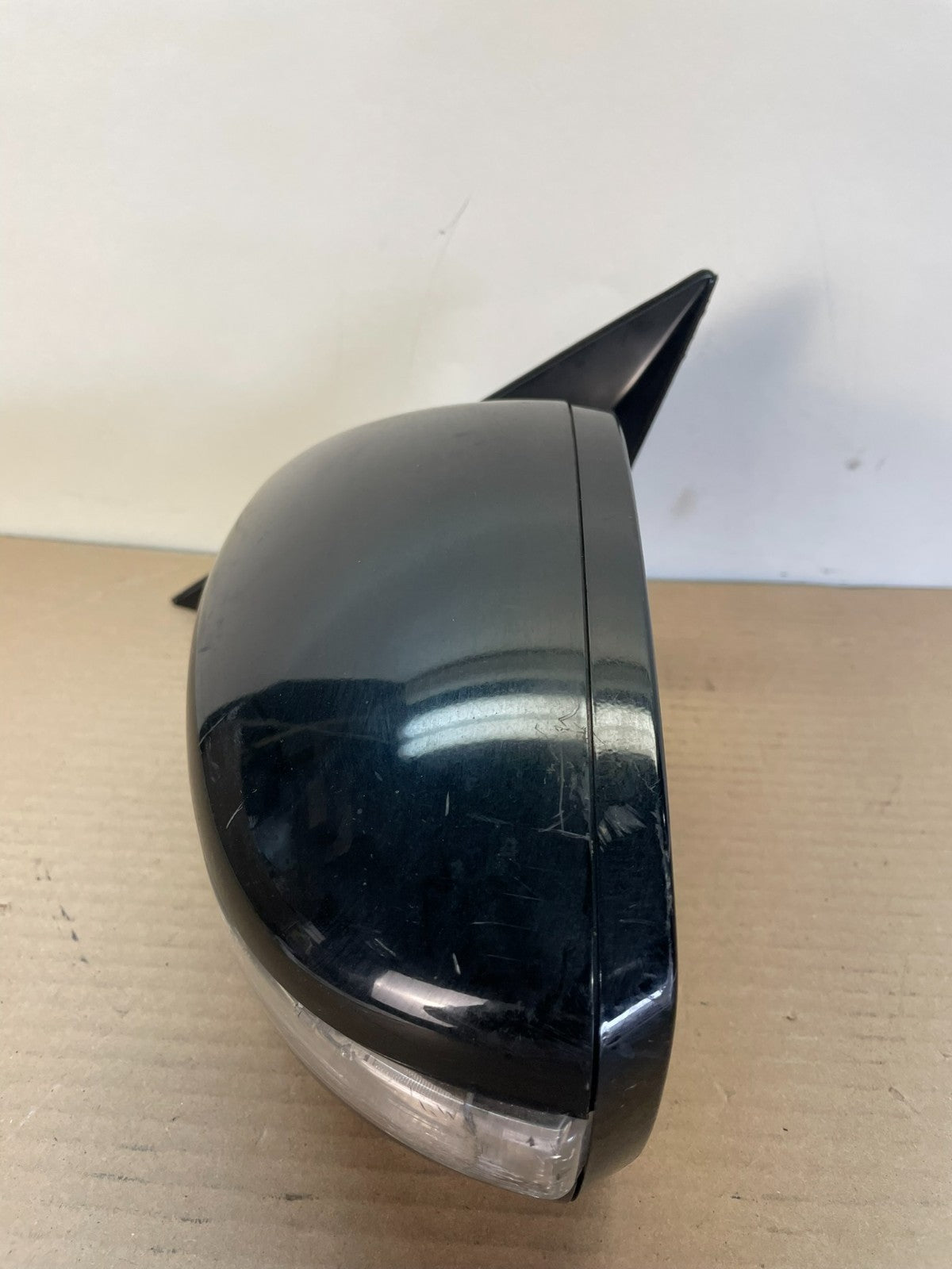 2009 to 2014 Hyundai Genesis Sedan Left Driver Turn Signal Door Mirror AH8660 DG10