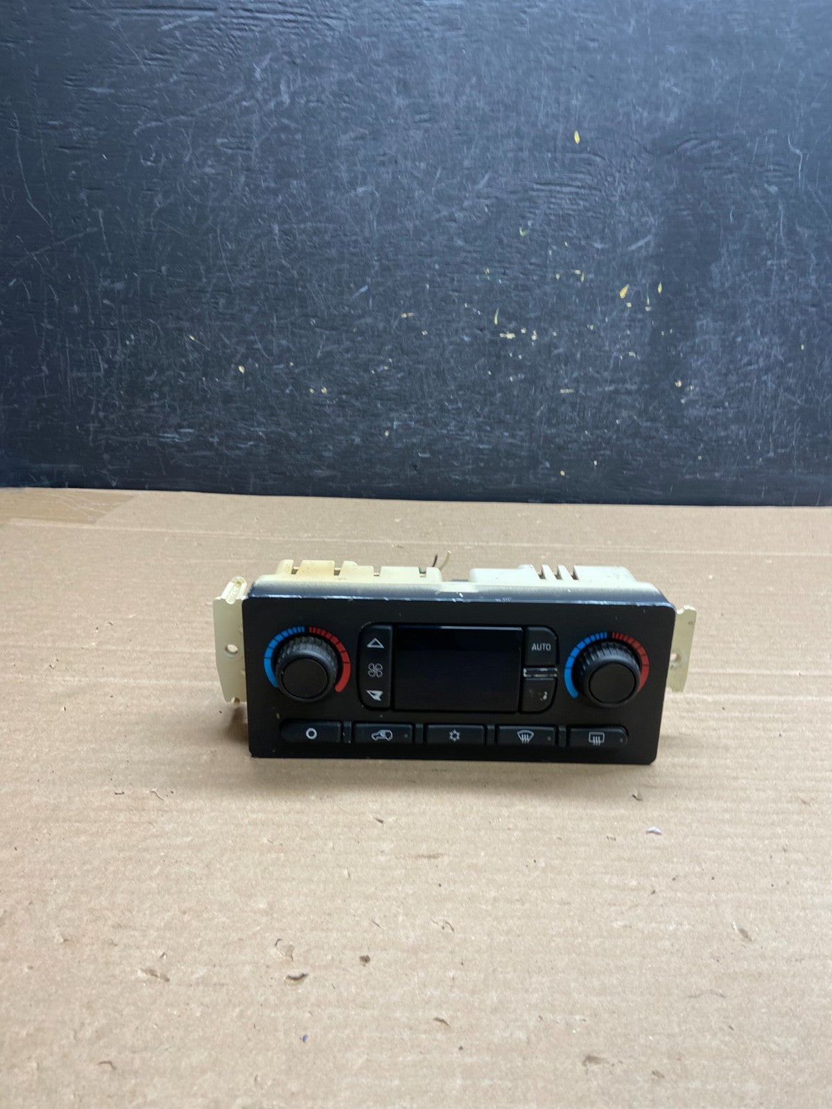 2003 to 2006 Chevrolet Silverado HVAC Heater Climate Control Module AG5124 DG0