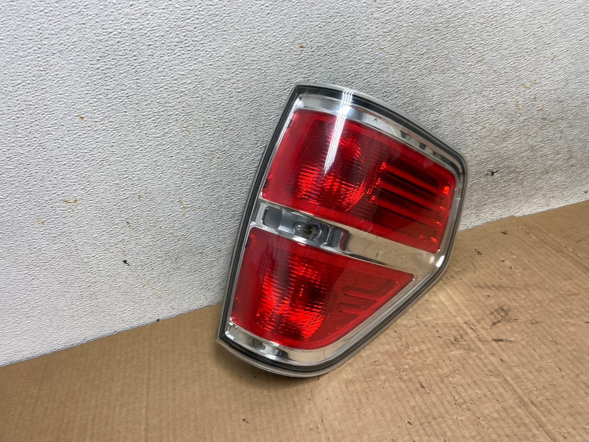 2009 to 2014 Ford F150 F-150 Right Passenger RH Side Tail Light AI6613 LK2