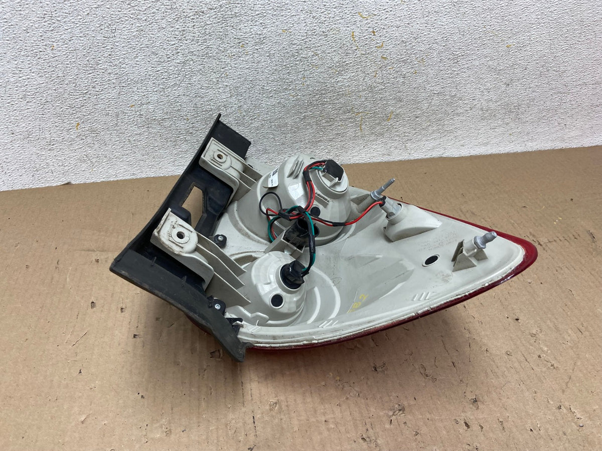 2010 to 2015 Chevrolet Equinox Right Passenger Rh Side Tail Light AH5882 LK5