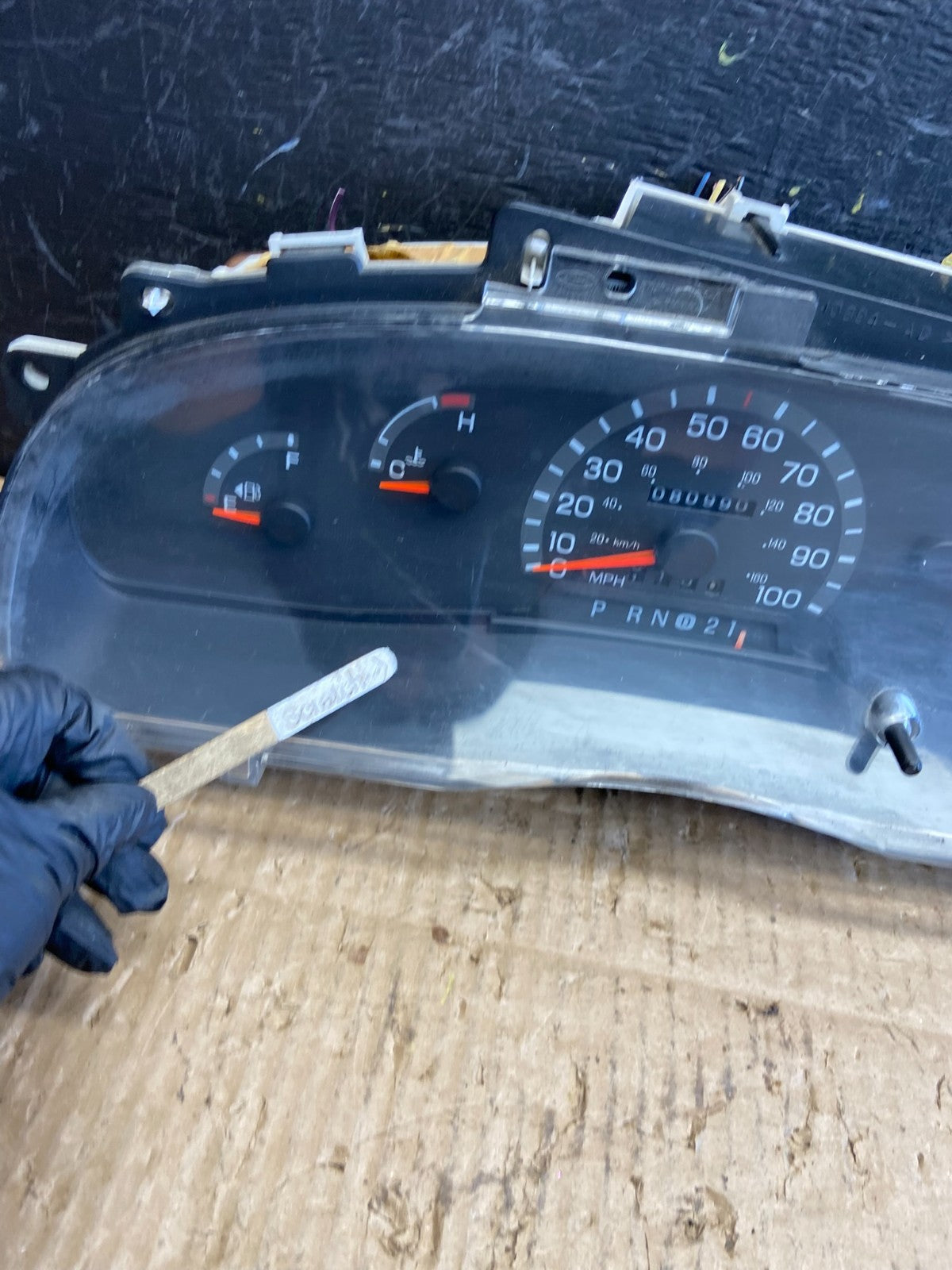 1997 Ford E150 E250 Gauge Speedometer Cluster AD2023 DG1