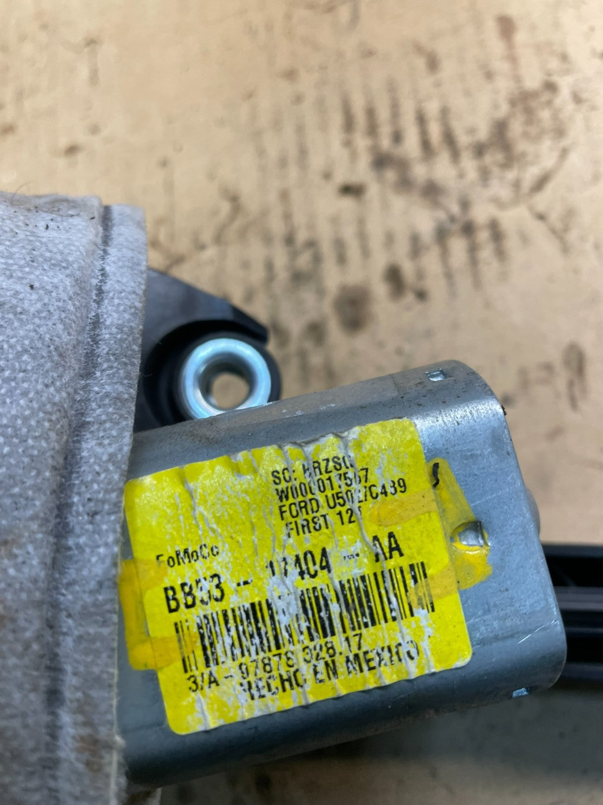 2011 to 2019 Ford Explorer Rear Windshield Wiper Motor OEM W6836 DG6