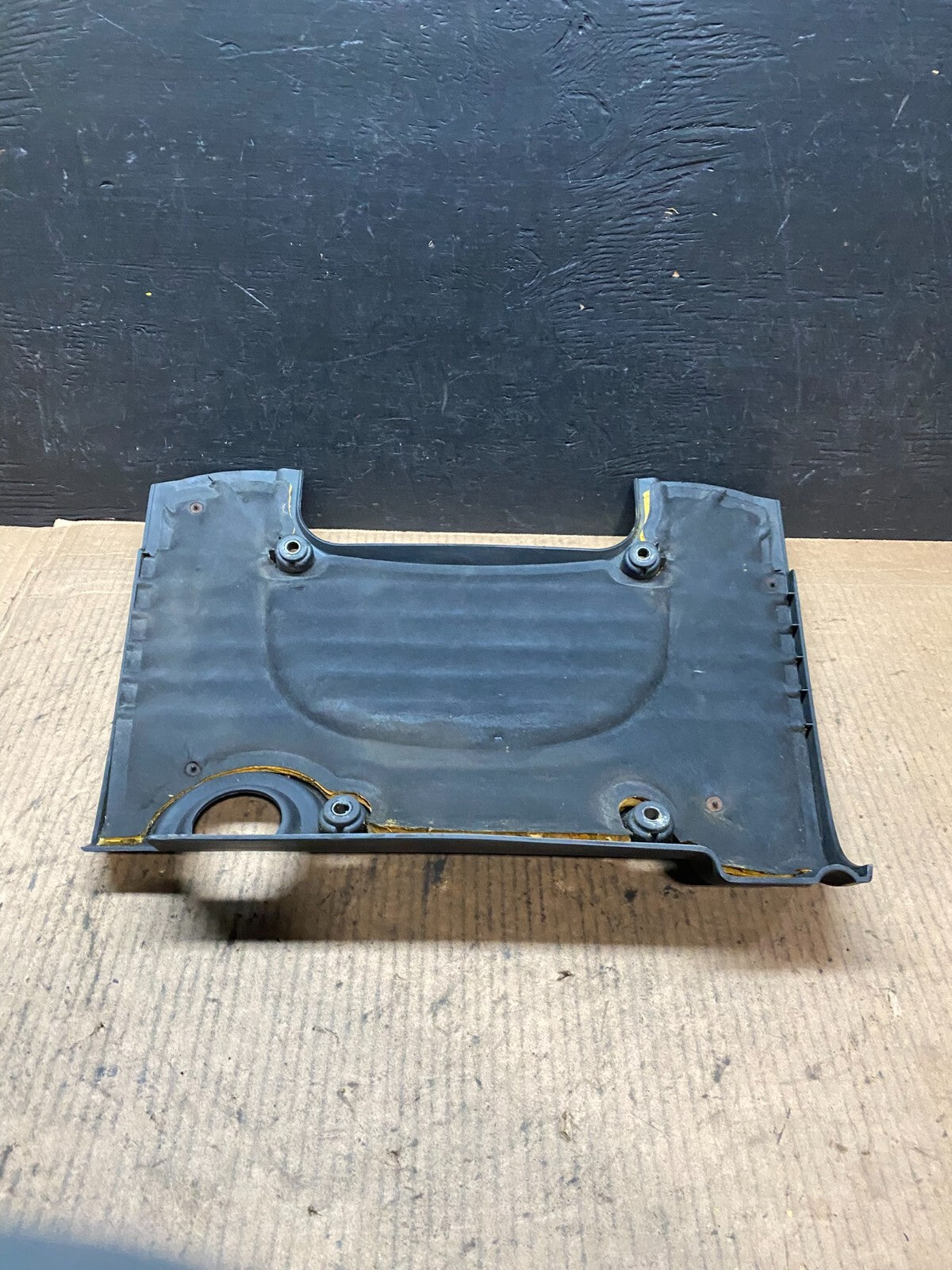 1999 to 2005 Hyundai Sonata Engine Trim Cover G2930 DG14