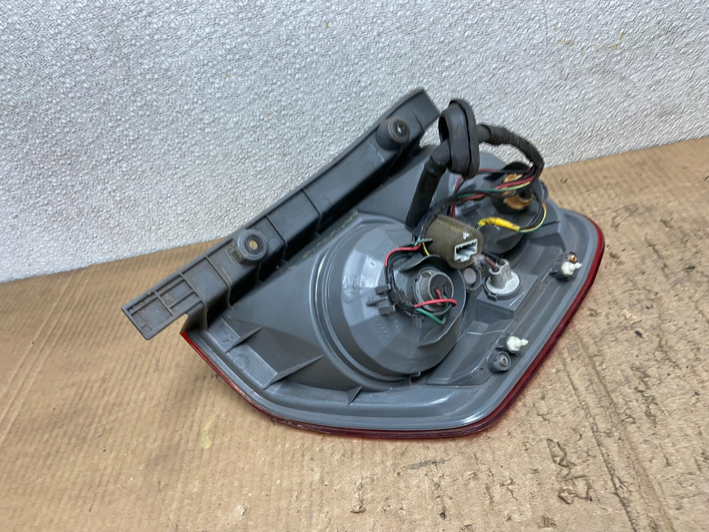 2003 2004 2005 Honda Pilot Left Driver LH Side Tail Light Oem AA8600 LK5