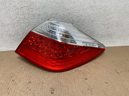 2009-2011 Hyundai Genesis Sedan Right Passenger RH Tail Light AH5875 LK0