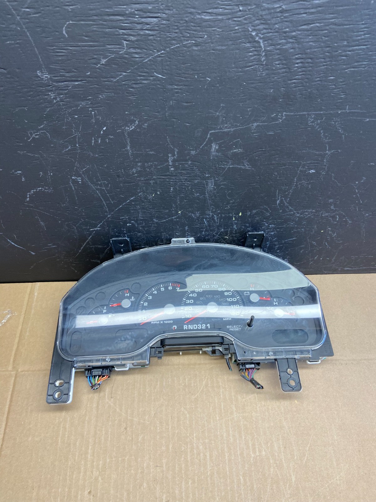 2004 2005 Ford Explorer Speedometer Cluster Gauge Oem AB9214 DG0