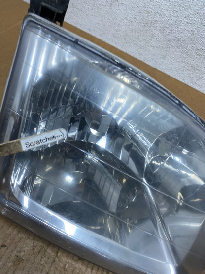 2001 to 2004 Toyota Sequoia Right Passenger RH Side Headlight Halogen AE1185 DW3