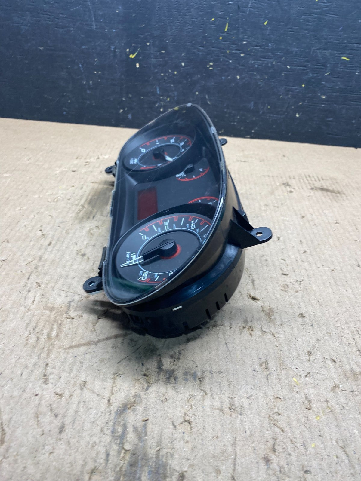 2013 - 2013 Dodge Dart Speedometer Instrument Cluster Gauges Q9247 DG3
