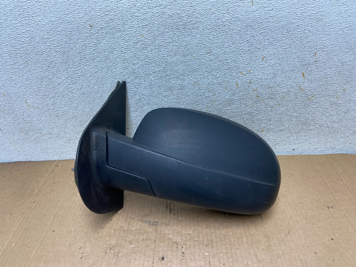 2007 to 2013 Chevrolet Tahoe Silverado Suburban Left Driver Mirror AI8862 DW0