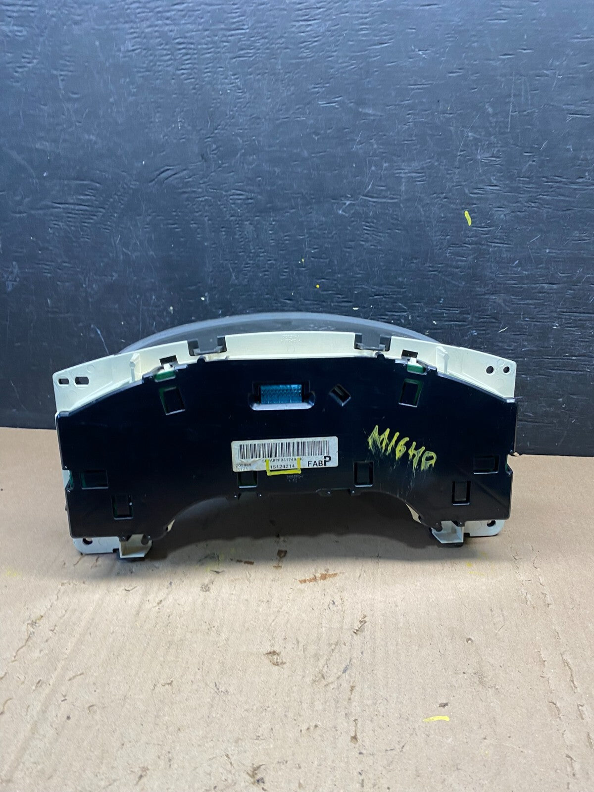 2004 to 2007 Chevrolet Express Speedometer Cluster Gauge M1640 PS5