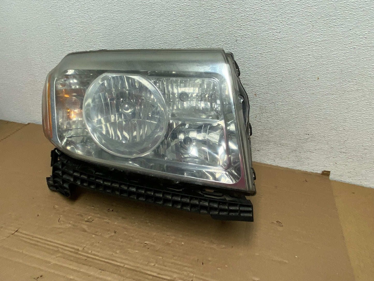 2009 2010 2011 Honda Pilot Right Passenger RH Halogen Headlight AD4249 DW1