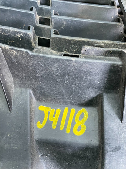1996 to 2000 Volkswagen Passat Front Grill Grille J411812