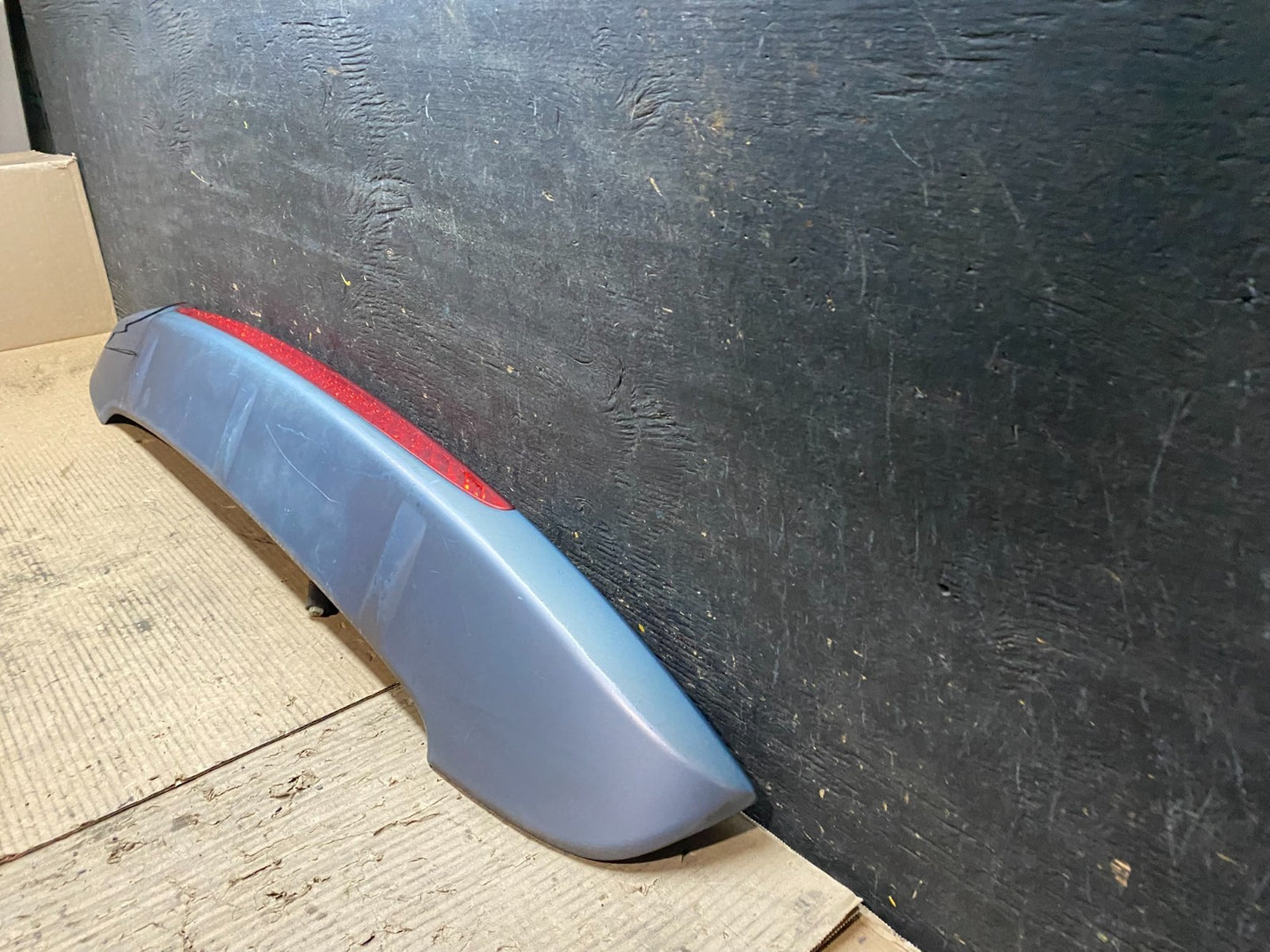 2007 2008 2009 Hyundai Entourage Liftgate Spoiler Third Brake Light OEM V9508 DG1