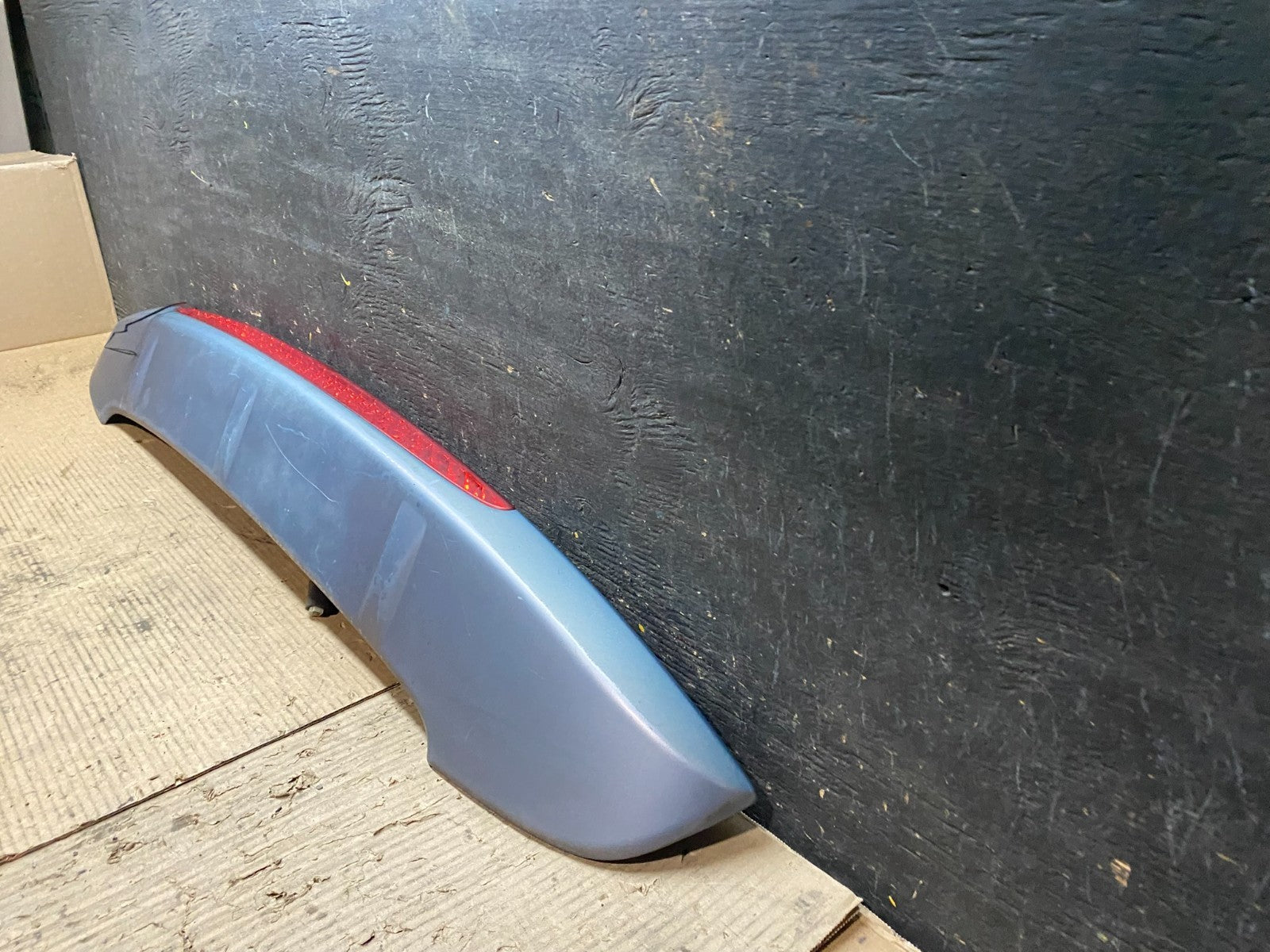 2007 2008 2009 Hyundai Entourage Liftgate Spoiler Third Brake Light OEM V9508 DG1