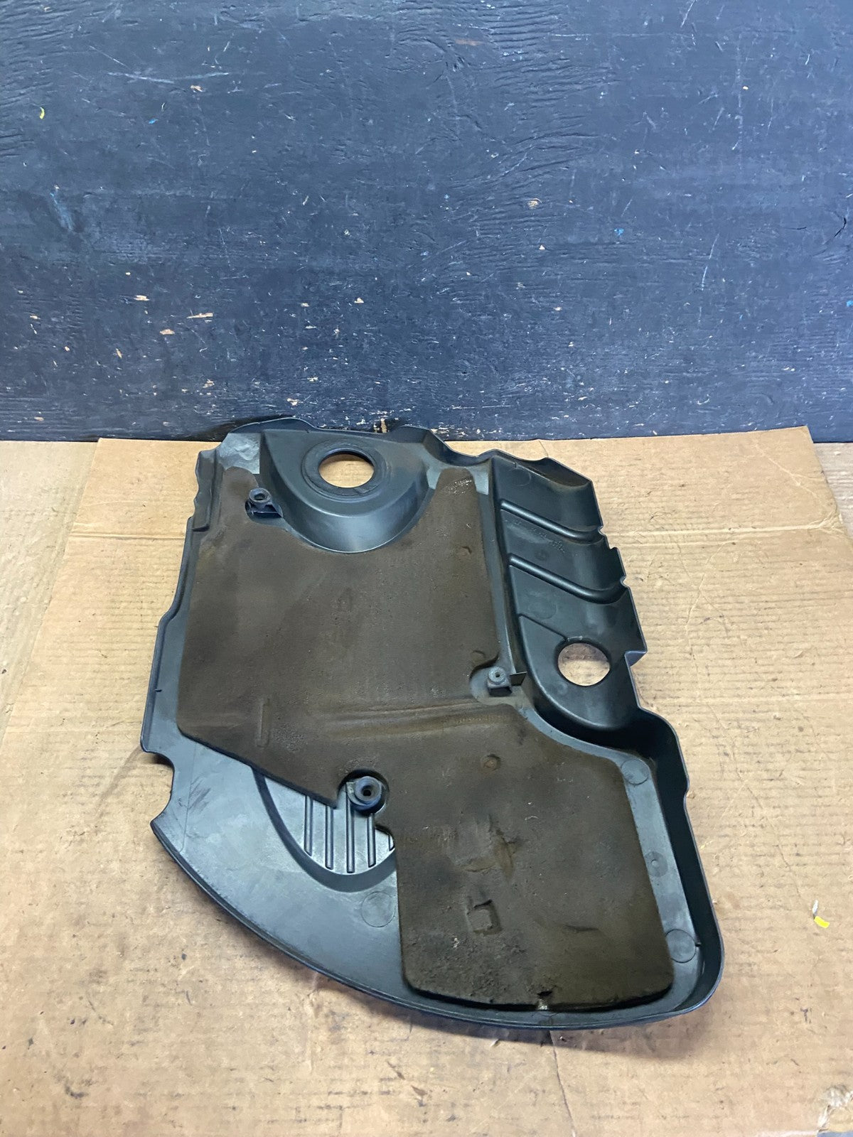 2006 2011 Chevrolet Impala V6 VVT Engine Cover Shield OEM q8551 DG7