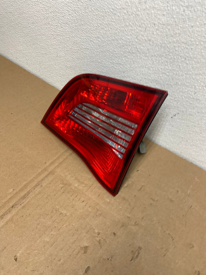 2009-2014 Volkswagen Routan Right Passenger Rh Side Inner Tail Light AB6839 LK1