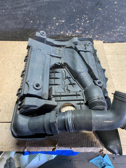 2005 - 2008 Volkswagen Jetta Beetle 2.5L Passat Engine Cover 07k129601G W6268 DG6