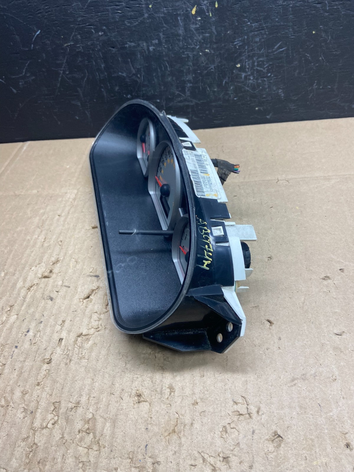 2003 - 2004 Saturn Ion Speedometer Cluster Gauge Oem AB9744 DG3