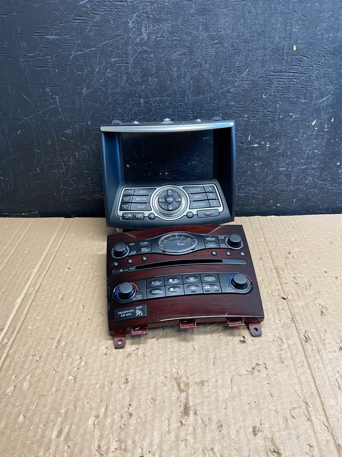 2008 to 2012 EX35 Radio Player Climate Control Panel Bezel AF6440 DG0