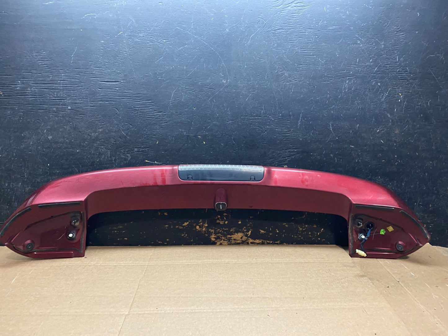 2008 to 2014 Subaru Tribeca Rear Spoiler Wing y9264 DG8
