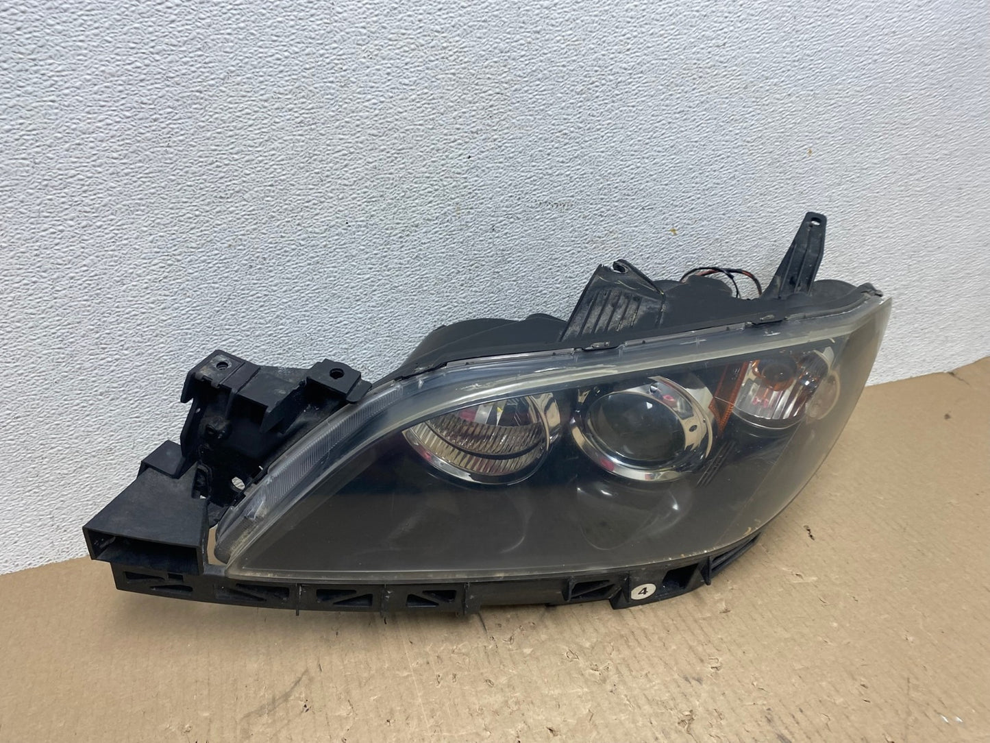 2004 to 2009 Mazda 3 Sedan Left Driver LH Side Halogen Headlight AE7118 LK2