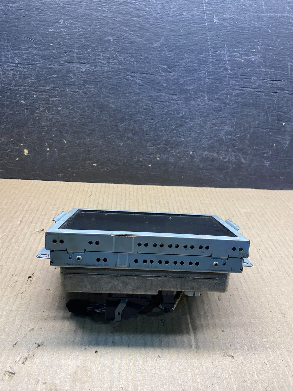 2011 to 2013 Ford Explorer Radio Information Display Screen ai4889 DG2