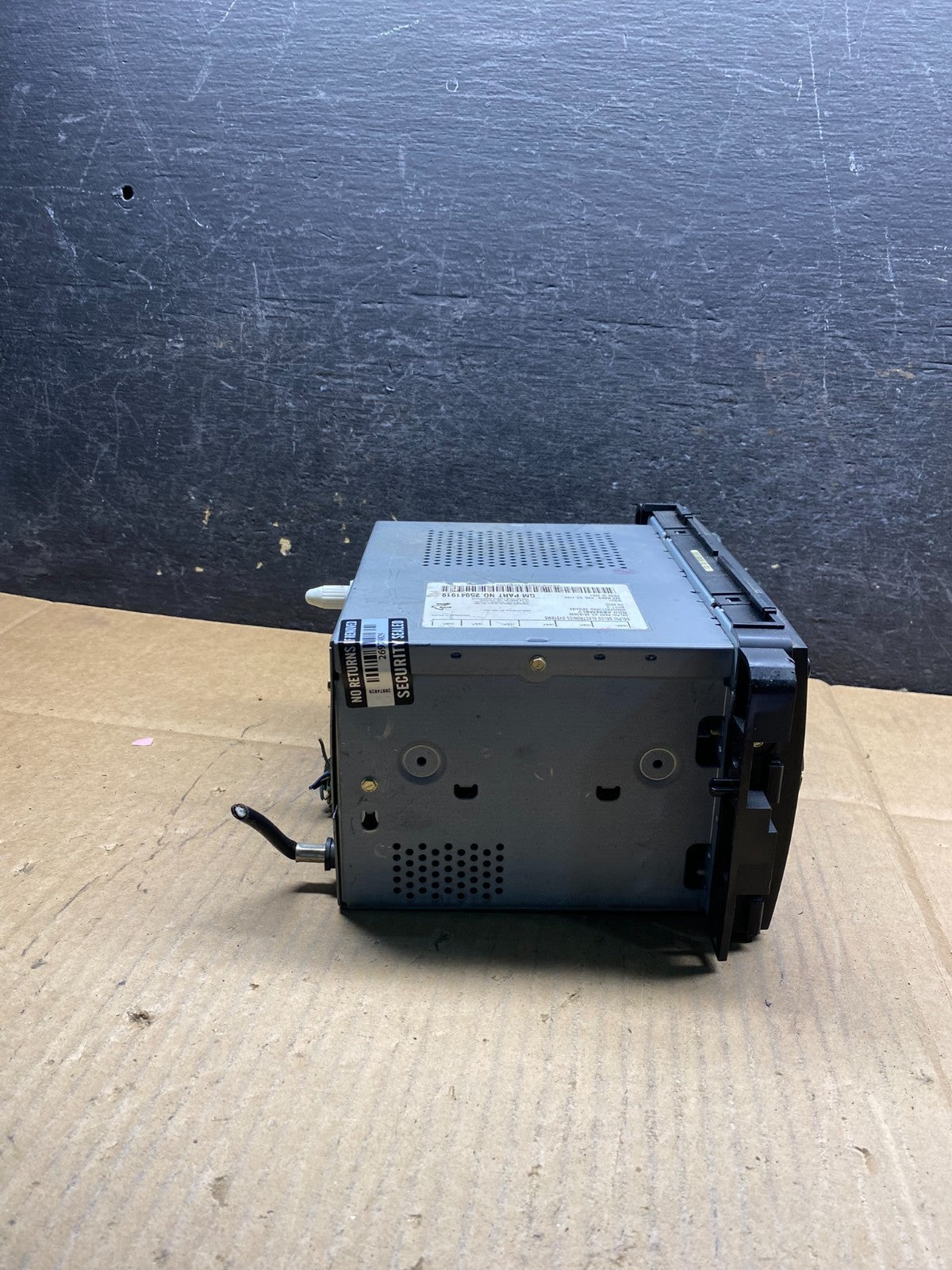 2007 to 2014 GMC Chevy Truck Yukon Silverado AM FM Radio AI9951 DG2