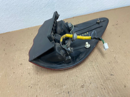 2001 to 2004 Toyota Sequoia Left Driver Lh Side Tail Light Oem AB6681 LK5